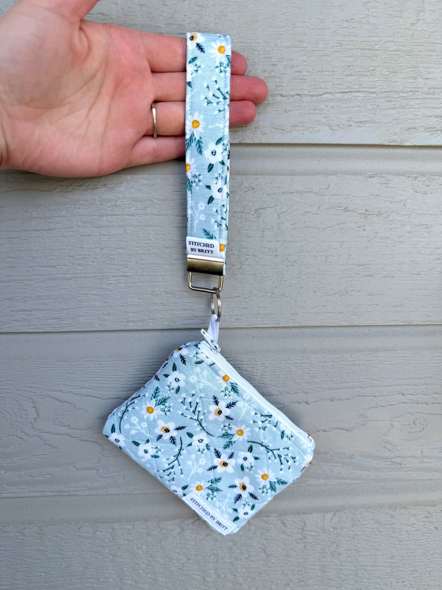 The Daisy Drift Wristlet