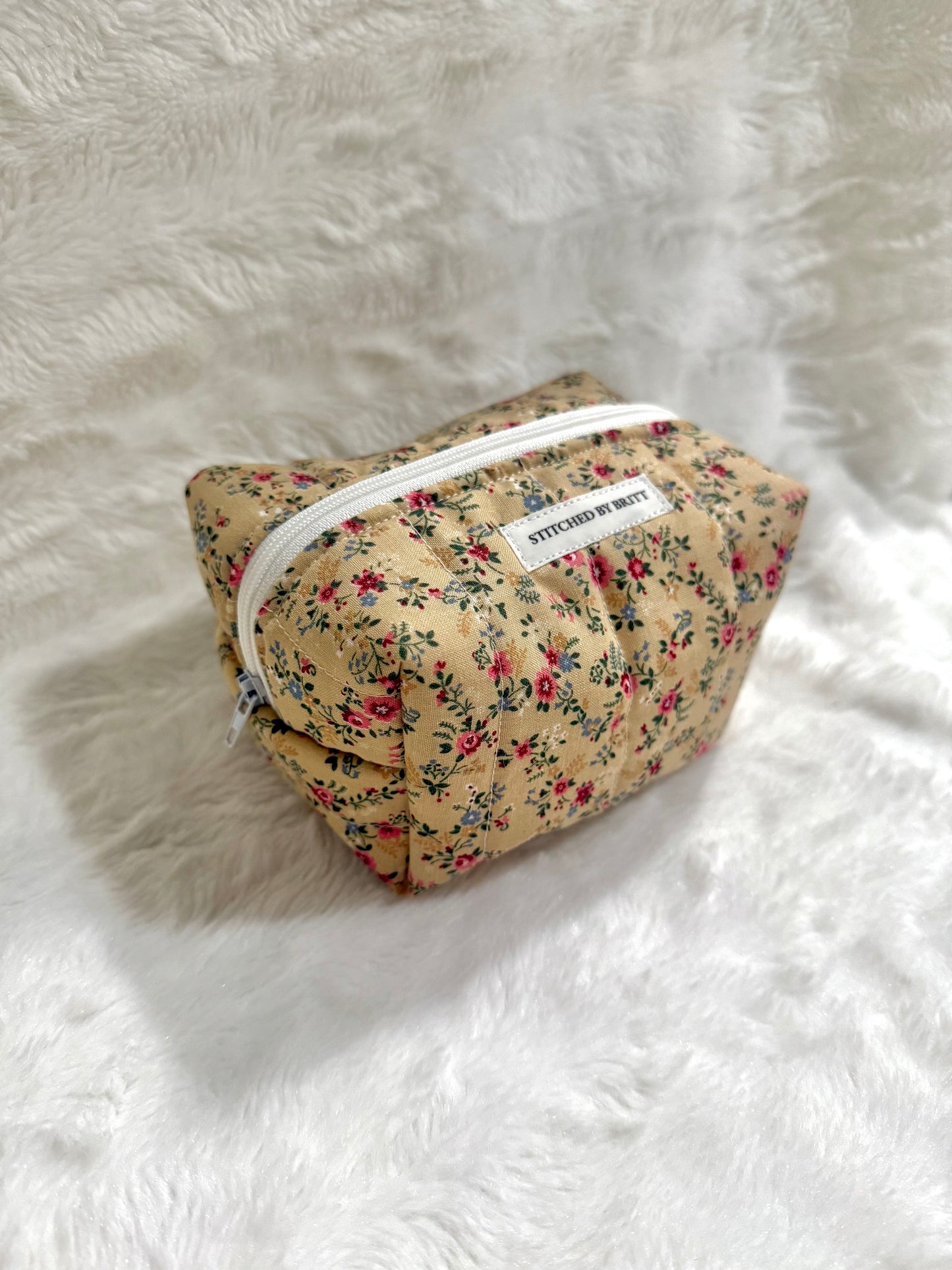 Maple Blossom Mini Makeup Bag *Limited-edition*