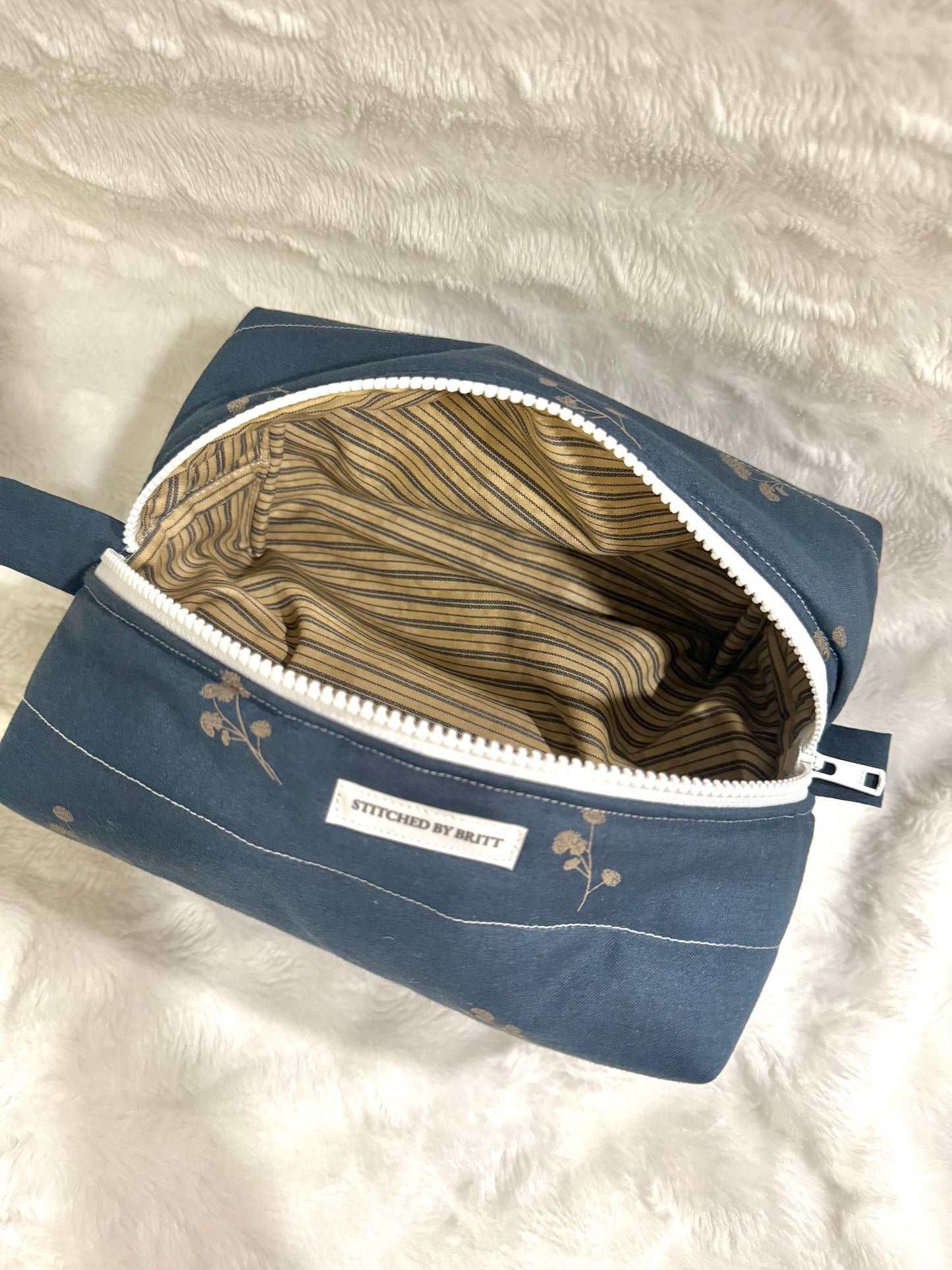 The Twilight Pine Cosmetic Pouch *Limited-edition*