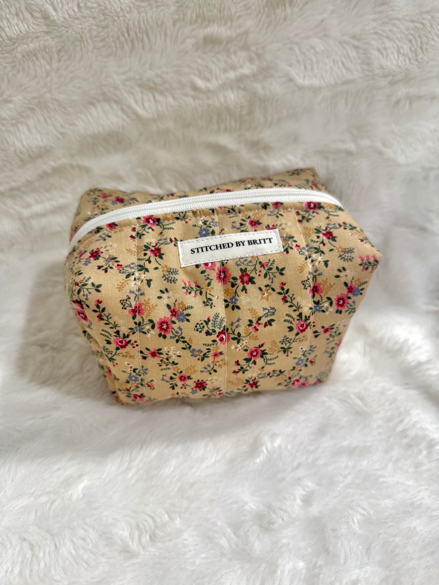Maple Blossom Mini Makeup Bag *Limited-edition*